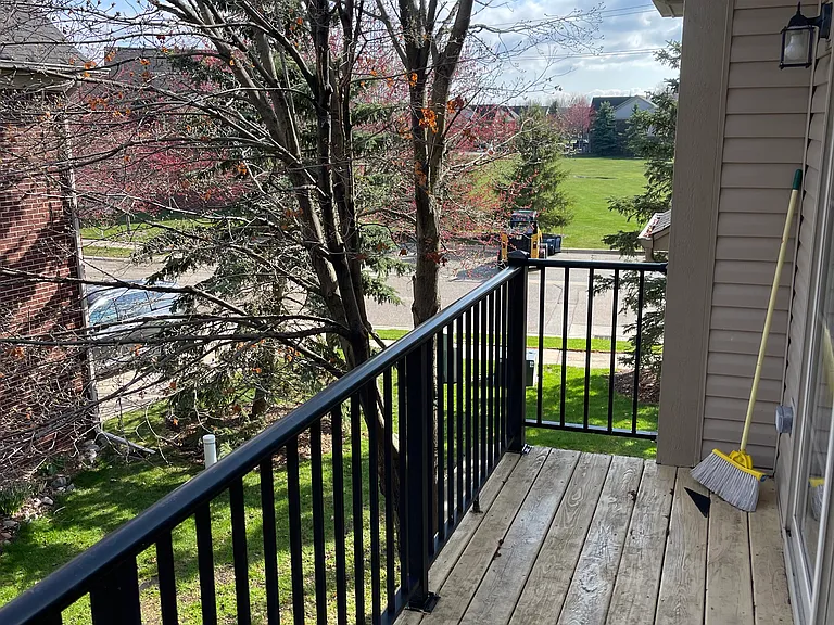 16713 Kensington Dr — Photo 31