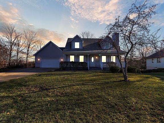 2nd image of 130 Canterbury Dr