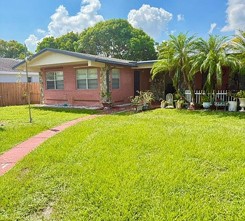 3rd image of 4088 SW 51st St #C
