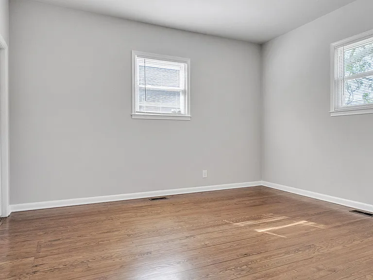 485 N Fairview Ave — Photo 21