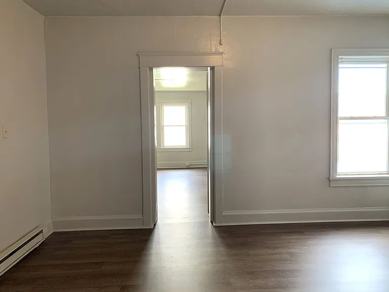 204 Lincoln Way E — Photo 8