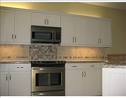 3rd image of 6427 NW 80th Dr