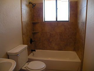 4th image of 3016 W Lisbon Ct