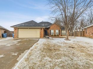 114 Westend Ct, Tuttle, OK 73089