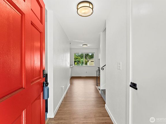 4th image of 21502 38th Avenue E