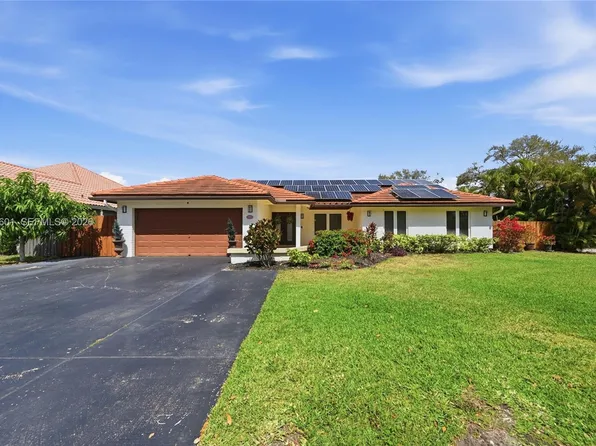 10003 NW 53rd Ct, Coral Springs, FL 33076