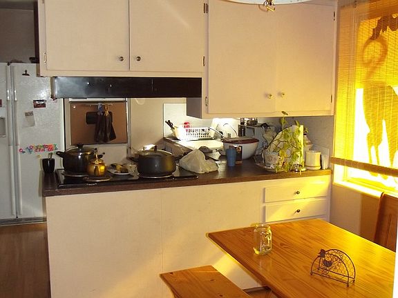 Kitchen area