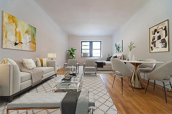 1st image of 210 E 38th St APT 2