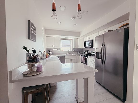 5th image of 15126 Beverly Dr Floor 2