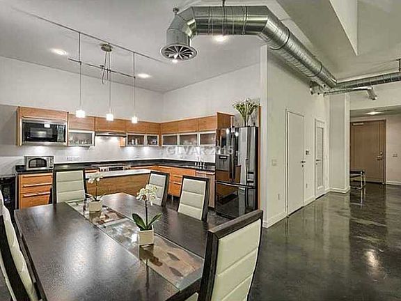 5th image of 200 Hoover Ave Unit 2101