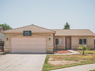 1681 W Oakland Court, Tulare, CA, 93274