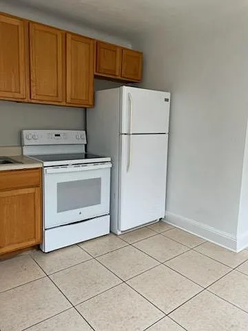 Building Photo - 436 E Park Ave #20