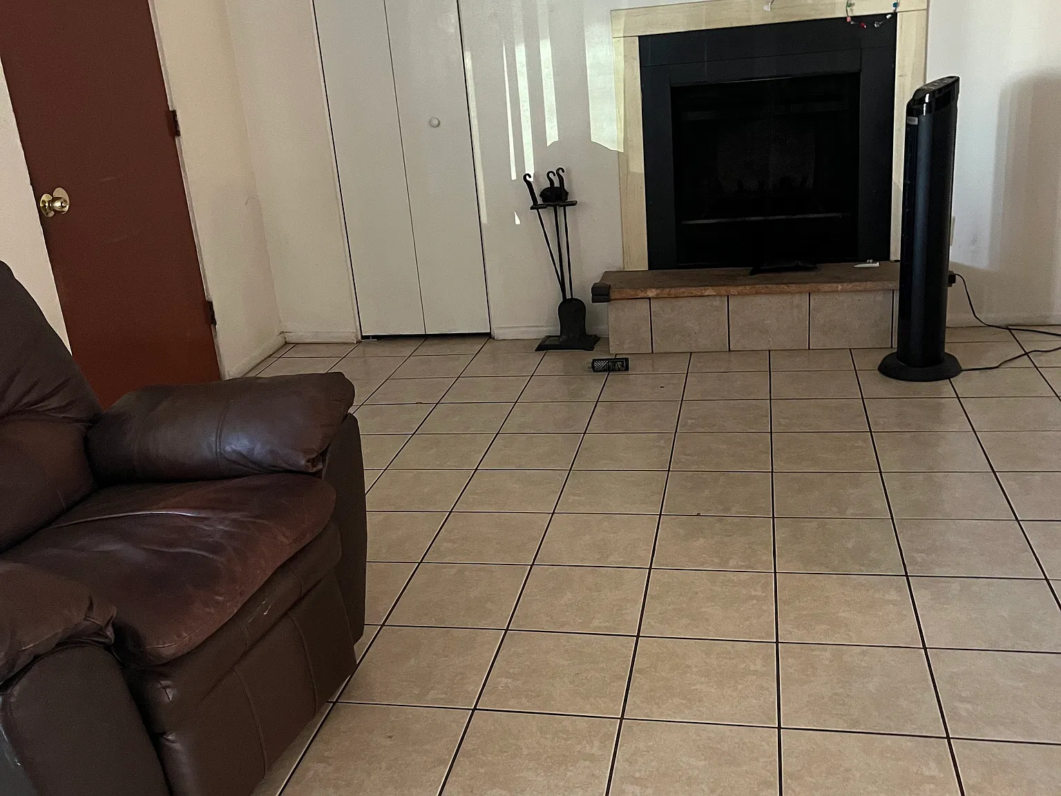 3451 E Linden St — Photo 3