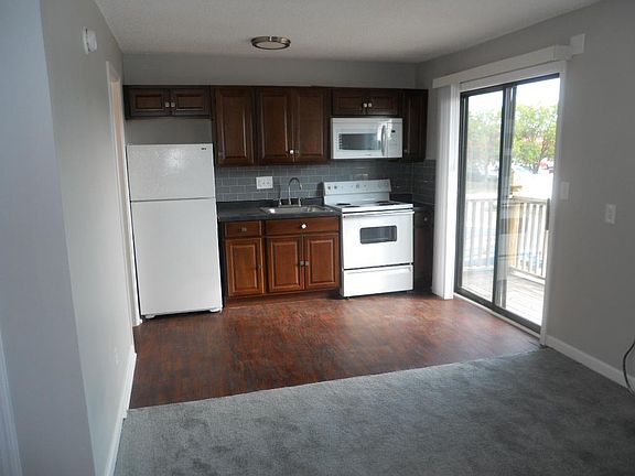 2nd image of 2400 Alabama St APT 204
