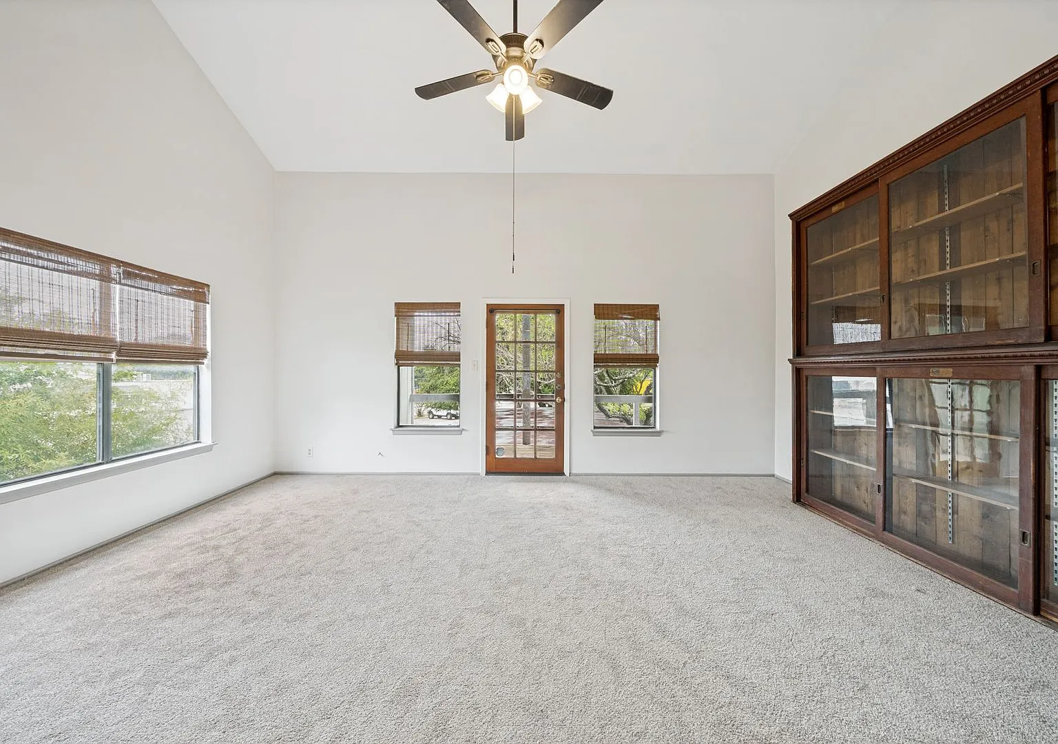 Newly Updated Alamo Heights Apartment — Photo 3
