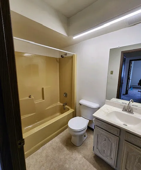 903 W Ridge St #8 — Photo 16
