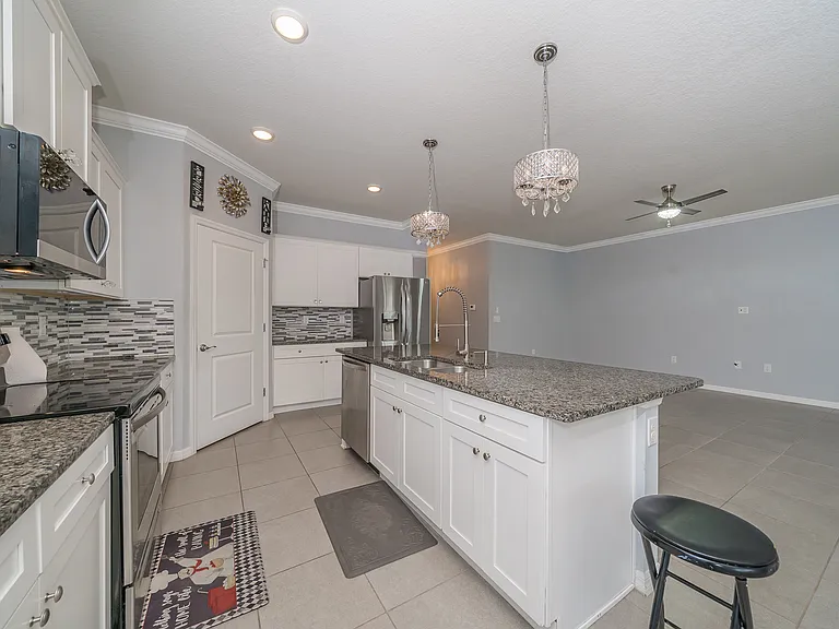 1092 Pipestone Pl — Photo 3