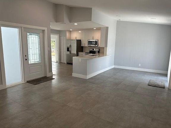 5th image of 4009 NW 1st Place