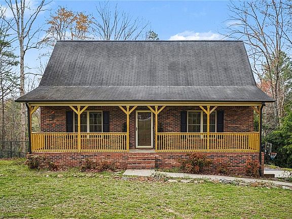 2nd image of 3301 Deal Mill Rd