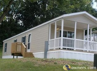 593 Falls Church Rd, Imperial, PA 15126