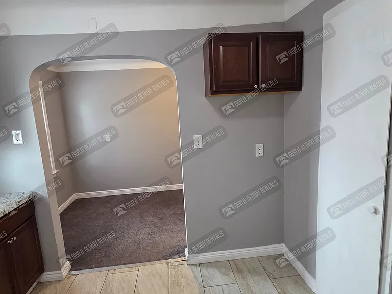 5919 Balfour Rd — Photo 15