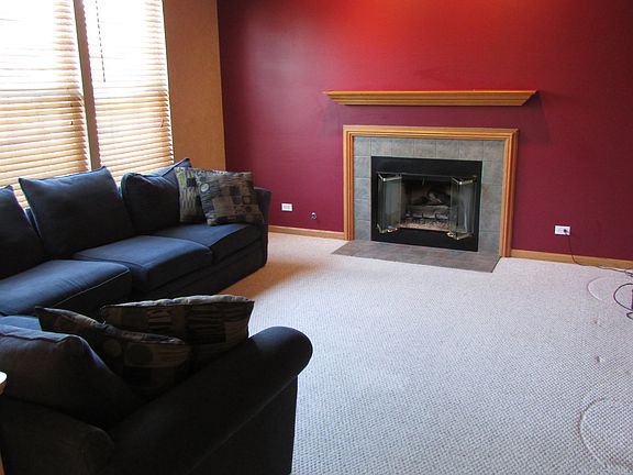 5th image of 786 Sapphire Dr