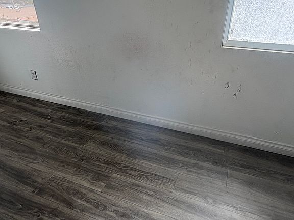 2nd image of 718 W Phillips St #9