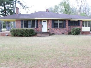 385 Palmer St SW, Pelham, GA 31779
