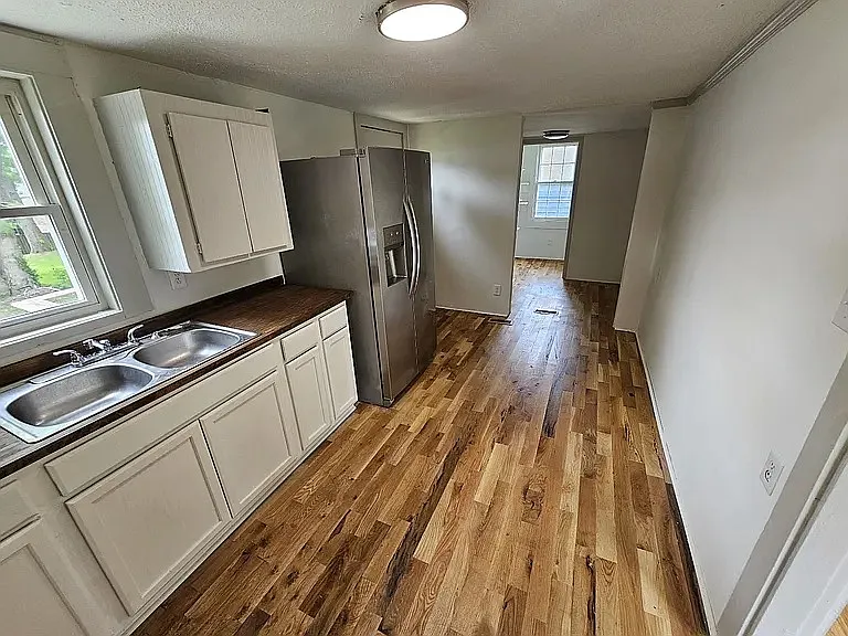 205 King St — Photo 7