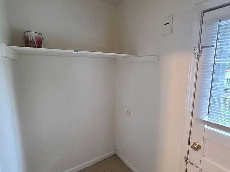 1617 Bradley Ave — Photo 11