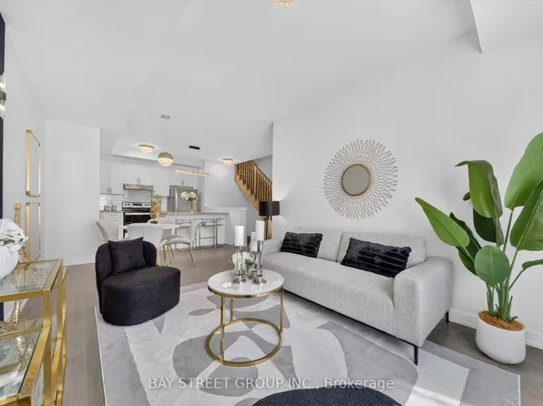 42 Herman Gilroy Ln, Markham, ON L6C 0Y7