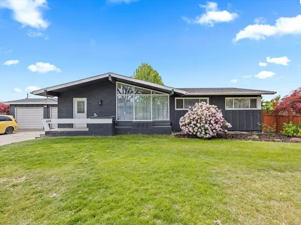 506 Hedrick Pl, Grandview, WA 98930