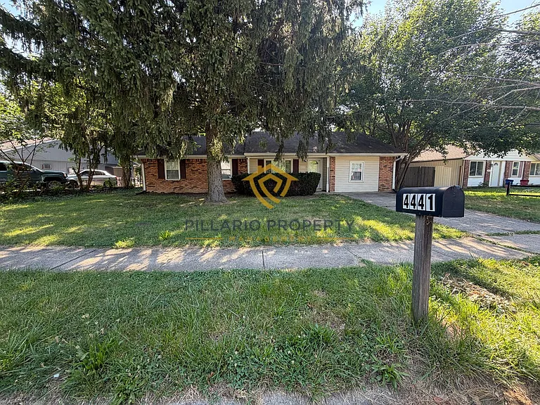 4441 N Vinewood Ave — Photo 1