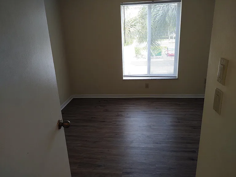 2512 SE Anchorage Cv #2 — Photo 13
