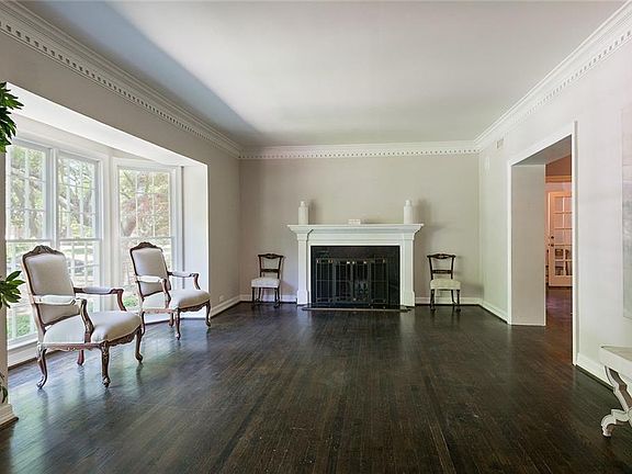 5th image of 3607 Princeton Ave