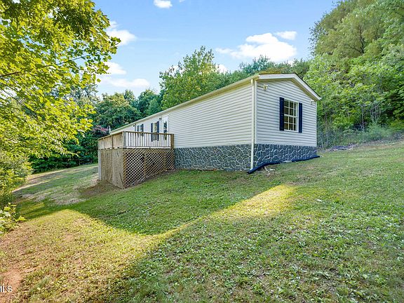 3rd image of 308 Chambers Dr
