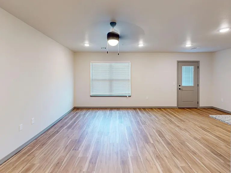 Reserve on 29th Townhomes — Photo 24