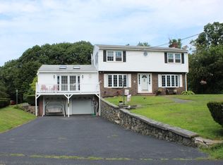 9 Buxton Rd, Danvers, MA 01923