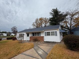 10 Midfield Rd, New Castle, DE 19720