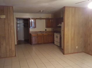 901 Hampton Ln APT B, Iowa, LA 70647