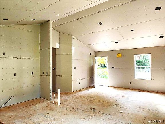 3rd image of 5813 Hazel Ave