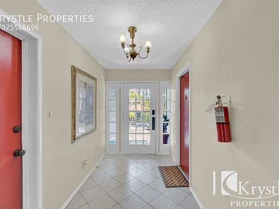 2nd image of 708 Virginia St #B