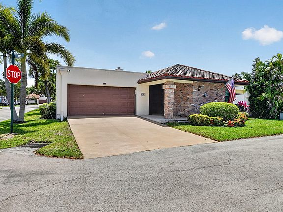 3rd image of 6790 Jardin Place