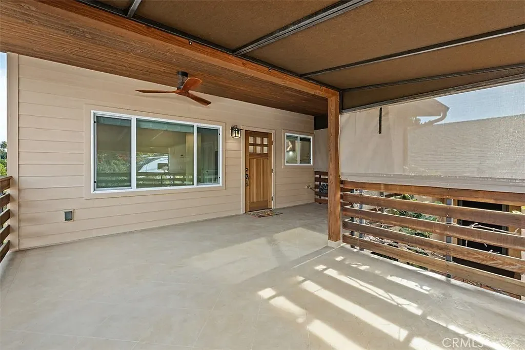 1321 Pepper Tree Ln — Photo 2