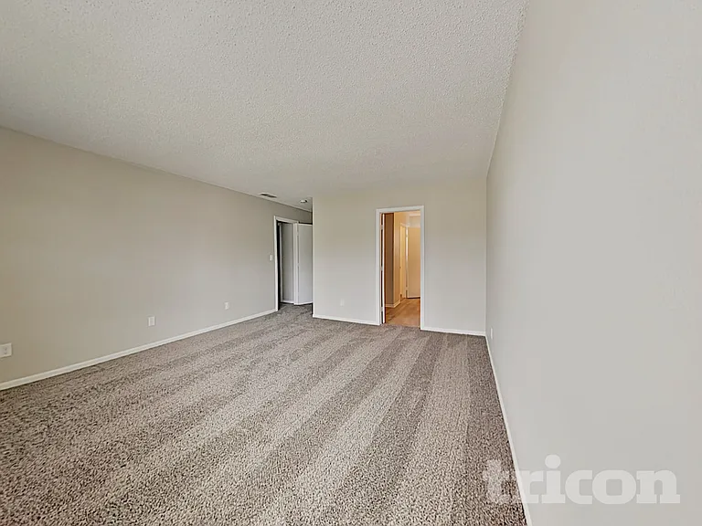 2022 Twin Leaf Ct — Photo 10