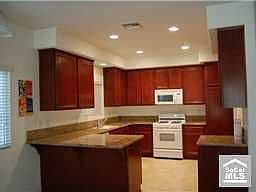 2nd image of 621 E Realty St