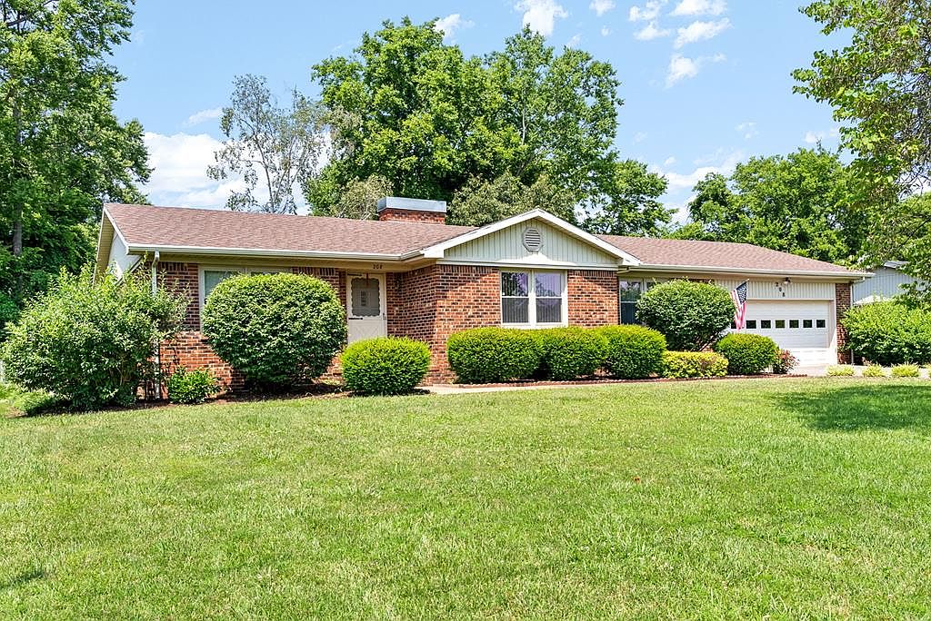 208 Adams Ave, Hopkinsville, KY 42240 MLS 38401 Zillow