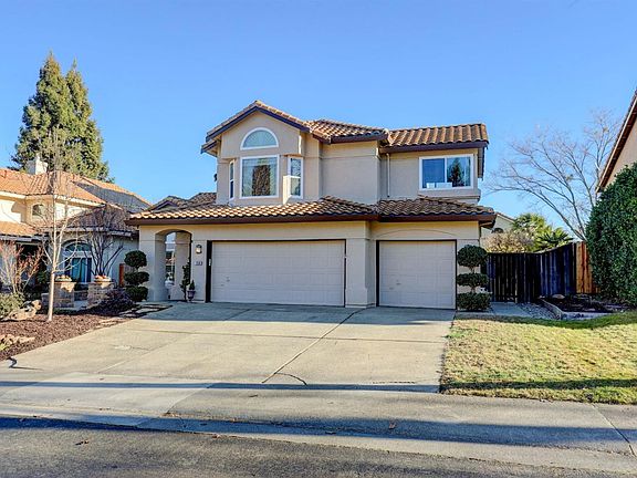 2nd image of 159 Orange Blossom Cir