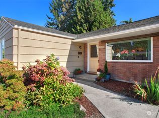 15628 1st Ave NW, Shoreline, WA 98177