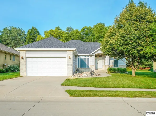 1701 S 189th Ct, Omaha, NE 68130